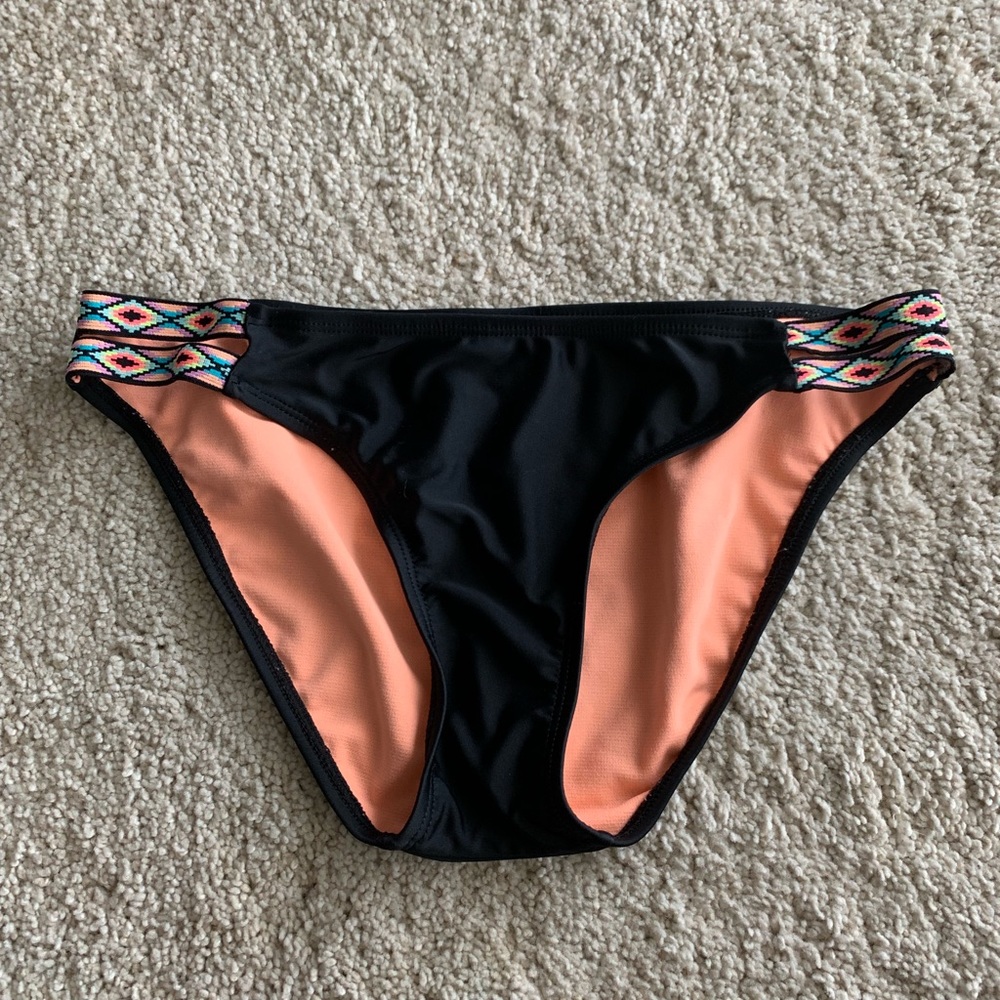 Never worn bikini bottoms